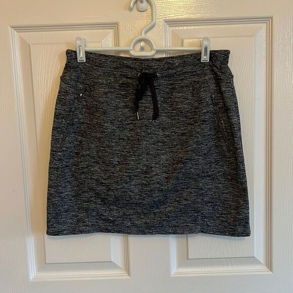 Active Skort  - Picture 1 of 9